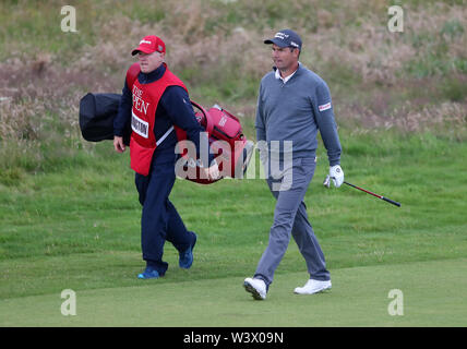 La République d'Irlande Padraig Harrington sur la 2e au cours de la première journée du championnat ouvert en 2019 au Club de golf Royal Portrush. Banque D'Images