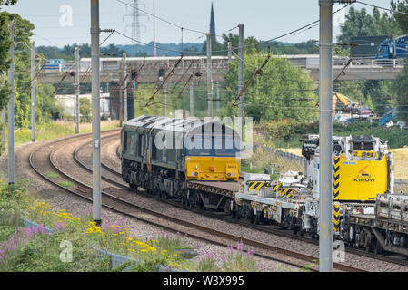 Classe à double tête 66 locomotives. Un type de pont à six locomotives de fret diesel-électrique qui est représenté sur la West Coast Main Line à Winwick hauling Kiro Banque D'Images