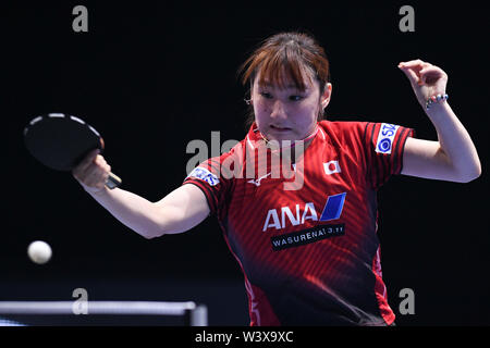 Johor Bahru, Malaisie. 18 juillet, 2019. Miyu Kato du Japon fait concurrence au cours de la première série de match contre sa coéquipière Mima Ito à T2 Diamond 2019 Malaisie jour 1 à Johor Bahru, Malaisie, le 18 juillet 2019. Credit : Zhu Wei/Xinhua/Alamy Live News Banque D'Images