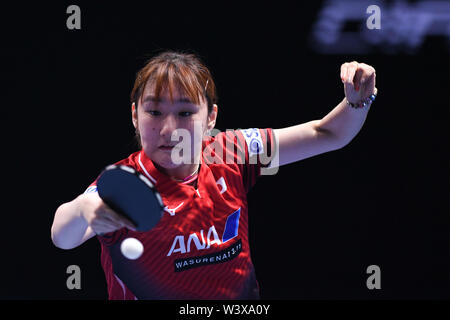 Johor Bahru, Malaisie. 18 juillet, 2019. Miyu Kato du Japon fait concurrence au cours de la première série de match contre sa coéquipière Mima Ito à T2 Diamond 2019 Malaisie jour 1 à Johor Bahru, Malaisie, le 18 juillet 2019. Credit : Zhu Wei/Xinhua/Alamy Live News Banque D'Images