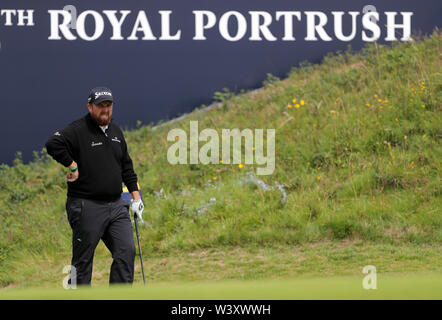 La République d'Irlande Shane Lowry sur le 18e au cours de la première journée du championnat ouvert en 2019 au Club de golf Royal Portrush. Banque D'Images