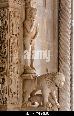La cathédrale de Saint-Laurent, Trogir, Croatie, la côte dalmate, Europe Banque D'Images
