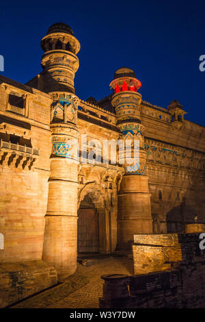 L'Inde, le Madhya Pradesh, fort de Gwalior Gwalior,, Man Singh Palace, Elephant Gate (Hathiya Paur) Banque D'Images