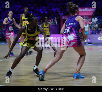 Lynsey Gallagher (Ecosse) en action à la M&S Bank Arena lors d'une Coupe du Monde de Netball Vitalité à Liverpool.La Jamaïque a remporté 67-36. Banque D'Images