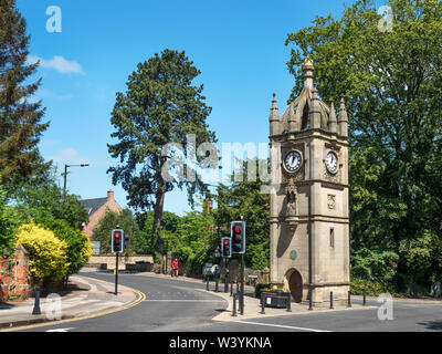 Tour de l'Horloge de Victoria pour commémorer le jubilé de diamant de la Reine Victoria sur la route du Nord à Ripon North Yorkshire Angleterre Banque D'Images