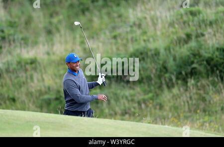 USA's Tiger Woods fait abattus sur la 9e vert sur au cours de la première journée du championnat ouvert en 2019 au Club de golf Royal Portrush. Banque D'Images