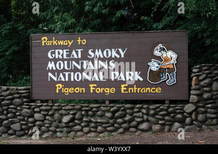 Le parc national Great Smoky signe à Pigeon Forge, TN Banque D'Images