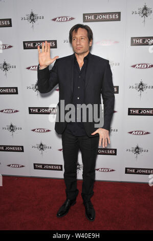 LOS ANGELES, CA. 08 avril 2010 : David Duchovny au Los Angeles première de son nouveau film 'The Joneses' à l'Arclight Theatre, à Hollywood. © 2010 Paul Smith / Featureflash Banque D'Images