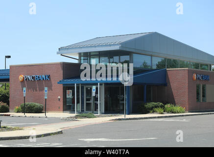 Princeton, NJ, USA. 23 juin 2019:PNC Bank extérieur et signe. PNC Financial Services Group, Inc. est une société de services financiers. - Image Banque D'Images