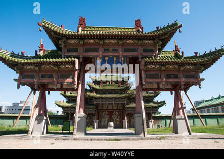 Portes de style mandchou et pavillons du Palais d'hiver du Bogd Khan, le dernier roi de Mongolie, à Oulan-Bator (Oulan-Bator) Banque D'Images