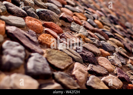 Mur de galets sont faits de pierres de différentes tailles. Natural Background Banque D'Images
