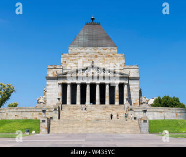 Le culte du souvenir, un mémorial de guerre dans la région de Kings Domain, Melbourne, Victoria, Australie Banque D'Images