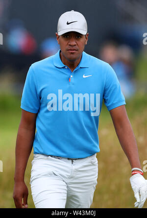 Portrush, pays d'Antrim, en Irlande du Nord. 19 juillet 2019. 19 juillet, Portrush, pays d'Antrim, en Irlande du Nord ; le 148e Open Golf Championship, Royal Portrush, série 2 ; Tony Finau (USA) promenades pour le 18e tee Crédit : Action Plus de Sports/Alamy Live News Banque D'Images