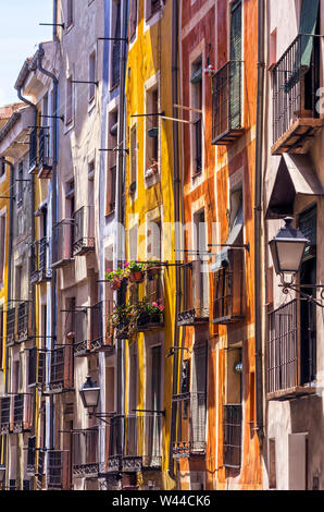 Calle Alfonso VIII. Ciudad de Cuenca. Castilla la Mancha. España Banque D'Images