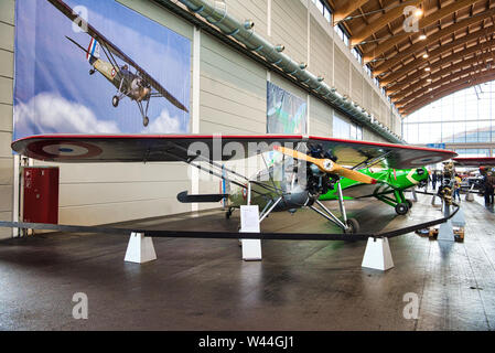 FRIEDRICHSHAFEN - Mai 2019 : argent rouge avion MORANE SAULNIER MS 315 à 1913 Motorworld Classics Bodensee le 11 mai 2019 à Friedrichshafen, Allemagne. Banque D'Images