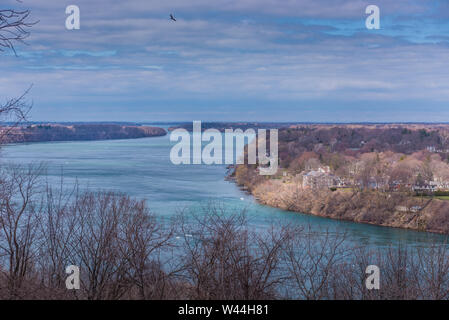 Vue sur Rivière Niagara vers le lac Érié Banque D'Images