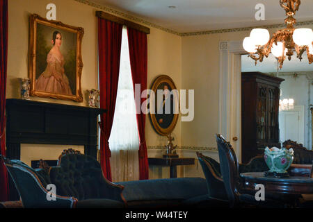 1861 Mise en scène de l'intérieur de la Maison Blanche de la Confédération, d'accueil temporaire Président confédéré Jefferson Davis et sa famille à Montgomery, AL, États-Unis d'Amérique Banque D'Images