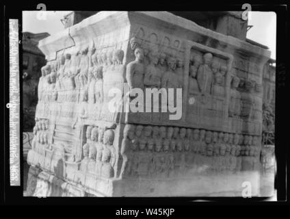 Constantinople. Socle en marbre sculpté de l'Obélisque Banque D'Images