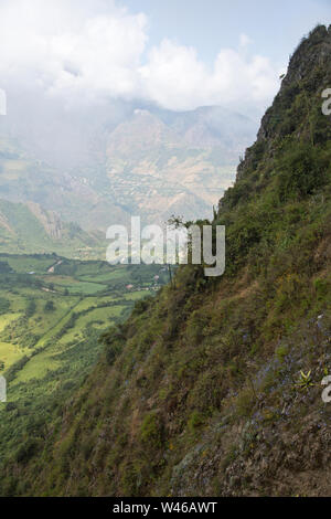 Huamachuco à Cajamarca, dans le nord du Pérou Highlands,collines fleuries,Pérou,Amérique du Sud Banque D'Images