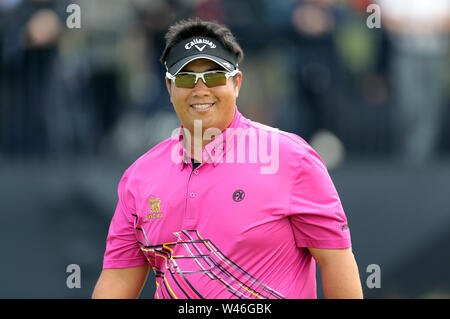 Kiradech Aphibarnrat de la Thaïlande au cours de la troisième journée de l'Open Championship 2019 au Club de golf Royal Portrush. Banque D'Images