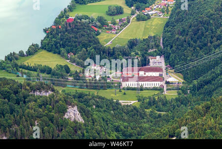 Usine hydroélectrique, l'énergie hydraulique, le Kochelsee, Kochel am See, en Bavière Banque D'Images