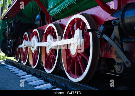 Détail de roues d'un train à vapeur d'époque - l'image de la locomotive Banque D'Images