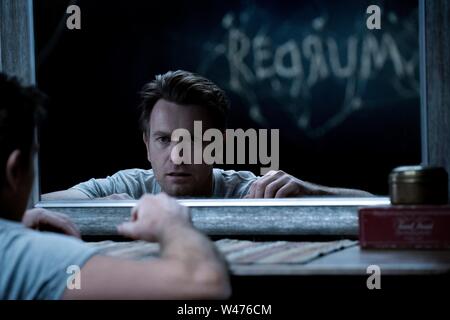 EWAN MCGREGOR dans DOCTOR SLEEP (2019), réalisé par Mike Flanagan. Credit : WARNER BROS. / Album Banque D'Images