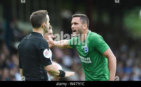 Aldershot UK 20 juillet 2019 - Florin etone de Brighton n'est pas satisfait d'une décision lors du match de football amical d'avant-saison entre Fulham et Brighton et Hove Albion au stade des Services électriques à Aldershot . Crédit : Simon Dack / Alamy Live News - usage éditorial seulement Banque D'Images