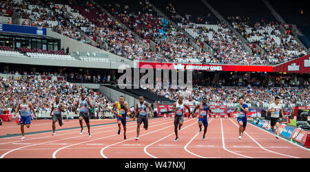 Londres, Royaume-Uni. 20 juillet, 2019. Londres, ANGLETERRE - 20 juillet : le 100 m dernière au cours de la première journée de l'IAAF Jeux Anniversaire Muller Diamond League événement au stade de Londres le 20 juillet 2019 à Londres, en Angleterre. Gary Mitchell/ Alamy Live News Banque D'Images