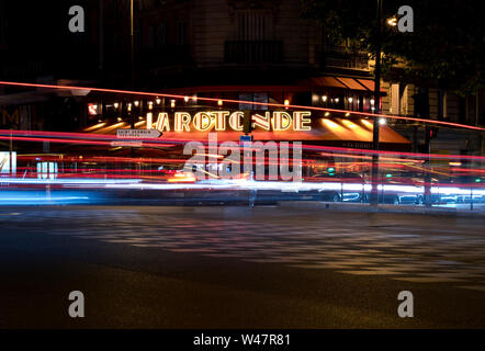 Paris by night (Café de la Rotonde) Banque D'Images