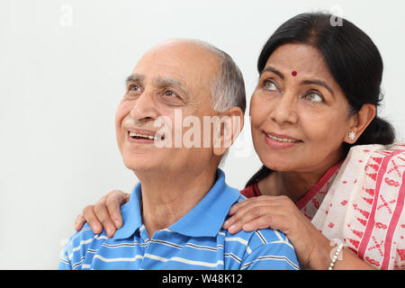 Close up of an Indian senior couple smiling Banque D'Images