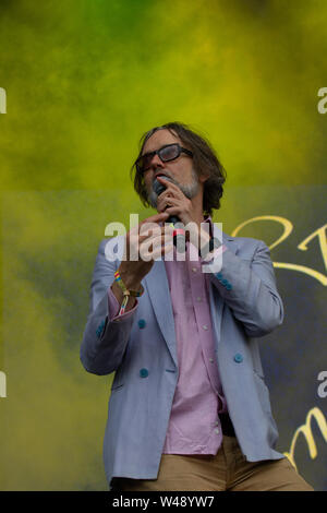 Jarvis Cocker fonctionne à Bluedot samedi soir.(20 Juillet 2019) qui aura lieu du 18 au 21 juillet à l'Observatoire Jodrell Bank, Cheshire UK. Banque D'Images