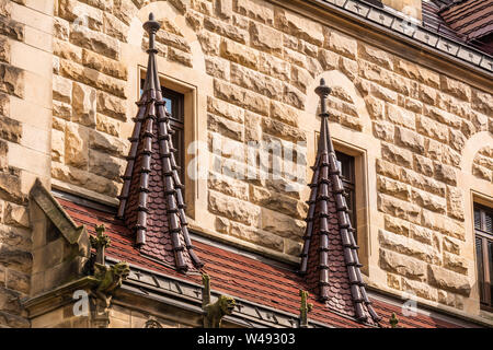 MOSZNA, Pologne - 16 juillet 2019 : Les détails de l'Moszna château dans le sud-ouest de la Pologne, le château est l'un des plus beaux châteaux du monde fr Banque D'Images