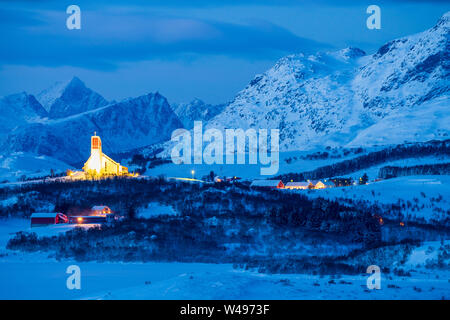 Vu Torvdalshalsen Ytterpollen congelés de, Bøstad, Vestvågøy, Nordland, Norvège, Europe Banque D'Images