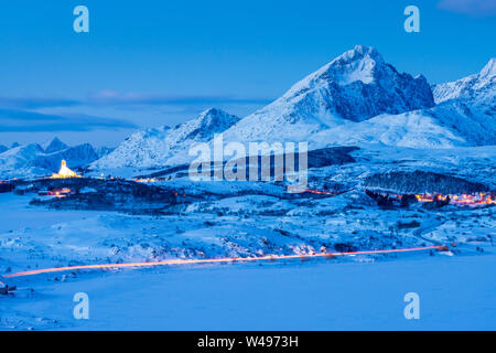 Vu Torvdalshalsen Ytterpollen congelés de, Bøstad, Vestvågøy, Nordland, Norvège, Europe Banque D'Images