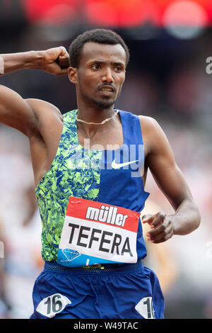 Londres, Angleterre 21 juillet Samuel Tefera remporte le Emsley Carr à 1,6 kilomètre de Filip Ingebrigtsen Muller à l'anniversaire des Jeux à Londres, le Stade de Stratford le dimanche 21 juillet 2019. Banque D'Images