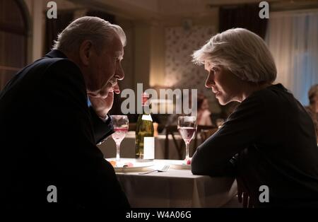 IAN MCKELLEN et Helen Mirren dans le bon menteur (2019), réalisé par BILL CONDON. Credit : New Line Cinema / Album Banque D'Images