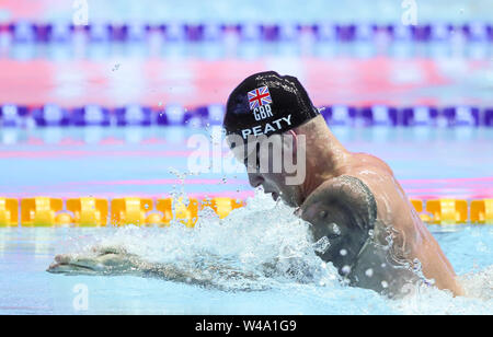 Gwangju, Corée du Sud. 21 juillet, 2019. Adam tourbé de la Grande-Bretagne au cours de la concurrence le 100 m brasse en demi-finales des Championnats du Monde FINA à Gwangju, Corée du Sud, le 21 juillet 2019. Credit : Bai Xuefei/Xinhua/Alamy Live News Banque D'Images