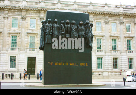 Monument dédié à toutes les femmes qui sont tombés au cours de l'affrontement de la deuxième guerre mondiale. memorial place sur une rue de Londres Banque D'Images