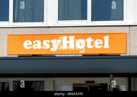 L'easyHotel signe. easyHotel est un super hôtel à la tête de la chaîne en quartiers à Londres et répertoriées sur l'objectif de la Bourse de Londres. Banque D'Images