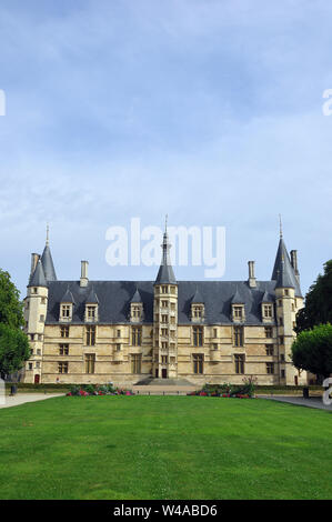 Palais Ducal de Nevers, Palais ducal de Nevers, Nevers, France, Europe Banque D'Images