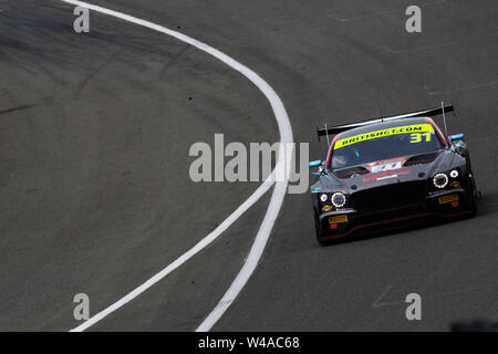 Stavelot, Belgique. 21 juillet, 2019. JRM Racing Bentley Continental GT3 avec les pilotes Rick Parfitt Jnr & Seb Morris au cours de la British GT Championship Round 7 à Spa-Francorchamps Circuit de Spa-Francorchamps, Stavelot, Belgique le 21 juillet 2019. Photo par Jurek Biegus. Credit : UK Sports Photos Ltd/Alamy Live News Banque D'Images