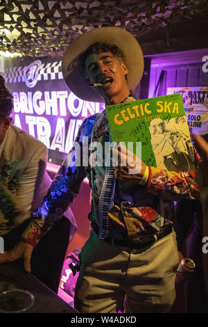 Le Brighton Ska Train à Volks discothèque Brighton Banque D'Images