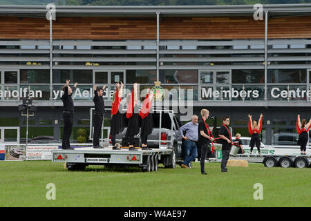 Builth Wells, Pays de Galles, Royaume-Uni. 21 juillet 2019. Les artistes interprètes ou exécutants pour répéter la cérémonie d'ouverture de la 100e Royal Welsh Show, qui commence demain. L'événement est le plus grand salon de l'agriculture au Royaume-Uni et attire environ 200 000 personnes pendant 4 jours. G.P. Essex/Alamy Live News Banque D'Images