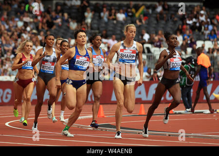 Londres, Royaume-Uni. 21 juillet, 2019. Lynsey Sharp de Grande-Bretagne conduit au cours de la Women's 800m. Muller, 2019 Jeux Anniversaire Londres Grand Prix sur le stade de Londres, Queen Elizabeth Olympic Park à Londres le dimanche 21 juillet 2019. Ce droit ne peut être utilisé qu'à des fins rédactionnelles. Utilisez uniquement rédactionnel pic par Steffan Bowen/Andrew Orchard la photographie de sport/Alamy live news Crédit : Andrew Orchard la photographie de sport/Alamy Live News Banque D'Images