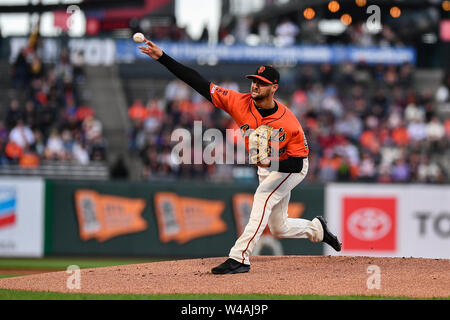 19 juillet 2019 : le lanceur partant des Giants de San Francisco (38) Tyler Beede le tangage lors de la MLB match entre les Mets de New York et les Giants de San Francisco au parc d'Oracle à San Francisco, CA. Chris Brown/CSM Banque D'Images
