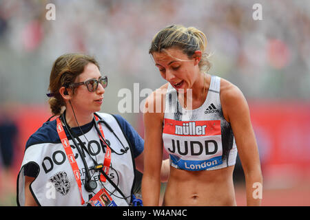 Londres, Royaume-Uni. 21Th Nov, 2019. Jessica Judd semblait fatigué après le 800m femmes lors des Jeux à Londres Muller Anniversaire Stadium le dimanche, Juillet 21, 2019 à Londres en Angleterre. Credit : Taka G Wu/Alamy Live News Banque D'Images