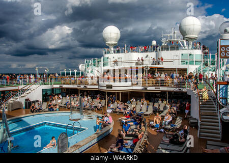 La vie des passagers à bord d'un navire de croisière. Banque D'Images