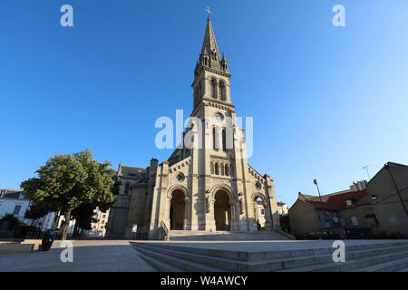 Église située dans la ville d'Argenteuil et nommé Basilique Saint Denys. La France. Banque D'Images