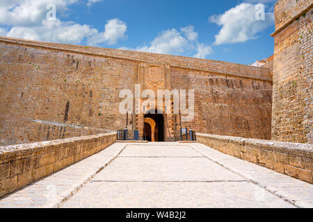 La porte principale d'Ibiza Dalt Vila Portail d'entrée de Ses Taules fortress Banque D'Images